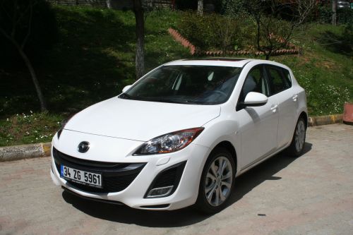 90. Yıla Yakışır Bir Otomobil; Mazda3…