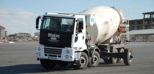 Ford Otosan’dan hazır beton firmalarına özel sürüş eğitimi..
