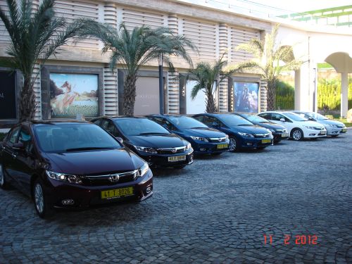 Rus ve Ukraynalı gazeteciler Yeni Civic’i Antalya’da test etti.