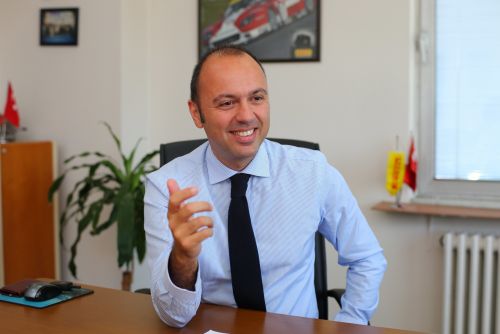 Türk Pirelli CEO’su Mete Ekin; Türk Pirellinin 2011 Yılındaki 1,2 Milyon TL’lik Cirosunu, 2012’de % 15 artırmayı hedefliyoruz.