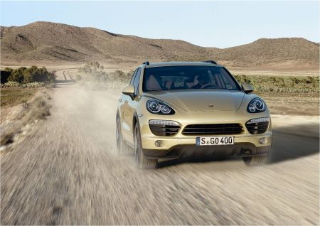 Porsche Cayenne SUV Sınıfında Yılın En İyi Aracı Seçildi!