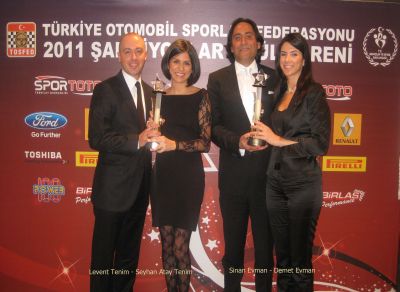 TOSFED ÖDÜLLERİ SAHİPLERİNİ BULDU, 2011 ŞAMPİYONLARI KUPALARINA KAVUŞTU.