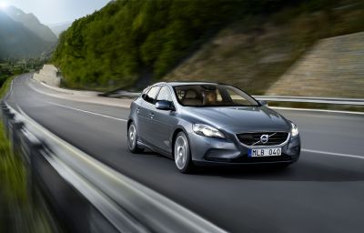 Gerçek İskandinav lüks görünüm ve hissi ;Yeni Volvo V40..