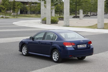 SUBARU LEGACY, JNCAP’IN YENİ GÜVENLİK TESTLERİNDEN TAM NOT ALDI.
