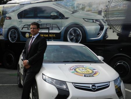 Opel’in Elektriklisi Ampera İstanbul’da.