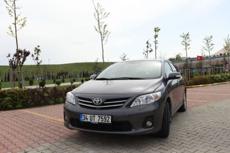 Yeni Toyota Corolla, 1.6 Benzinli 124 Hp: Çok Dinamik, Konforlu ve Sportif.