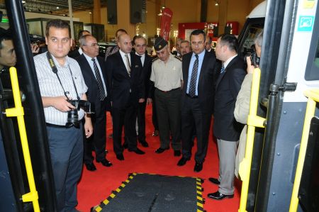 KARSAN DENİZLİ’DE DE ENGELLERİ AŞIYOR!