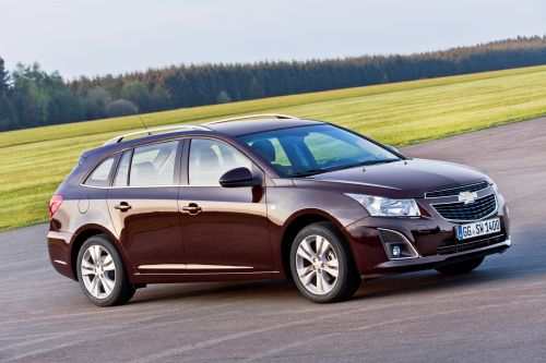 Chevrolet; Yeni Station Wagon ile Cruze ailesini genişletiyor
