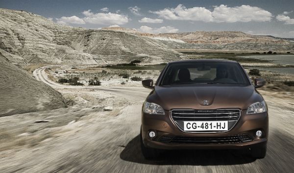 YENİ PEUGEOT 301 Dıştan Güçlü, İçten Cömert