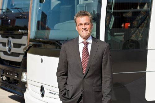 Mercedes-Benz Türk A.Ş. Direktörler Kurulu Başkanı Wolf-Dieter Kurz 2012’nin ilk yarısı için Türkiye otomotiv sektörünü ve Mercedes-Benz Türk’ün üretim ve satışlarını değerlendirdi…