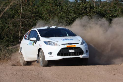 Richard Burns Özel Ödüllü Buğra Banaz,Fiesta Ralli Cup liderliğini pekiştirdi