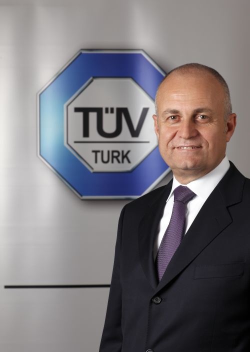 TÜVTURK ŞEHİR MERKEZİNDE MOTOSİKLETLERE ÖZEL MUAYENE İSTASYONU AÇTI!