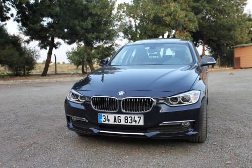 Yeni BMW 320d; ŞIKLIK, PERFORMANS VE EKONOMİ BİR ARADA..