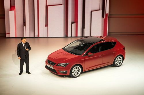 SEAT’ın Paris Fuarı’ndaki yıldızları Leon,  Toledo ve yenilenen logosu olacak!
