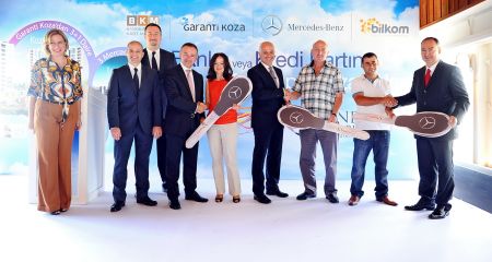 Yeni Mercedes-Benz B-Serisi “İstanbul Shopping Fest 2012” ile sahiplerini buldu…