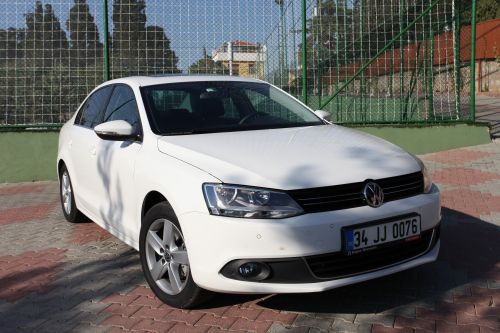 YENİ JETTA 1.4 122PS HIGHLINE;PERFORMANSI VE KONFORU SİZİ MEST EDECEK