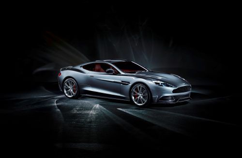 Aston Martin, İstanbul Autoshow’da Kalp Atışlarınızı Yükseltecek