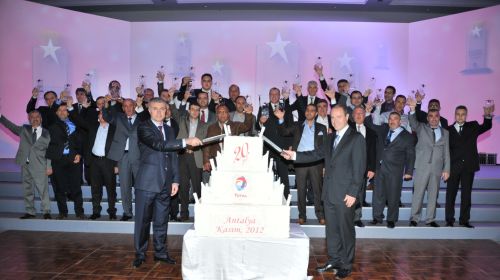 TOTAL,  YENİ İMAJ, YENİ DÖNEM MESAJI İLE 10. AKARYAKIT BAYİ TOPLANTISINI ANTALYA’DA GERÇEKLEŞTİRDİ.