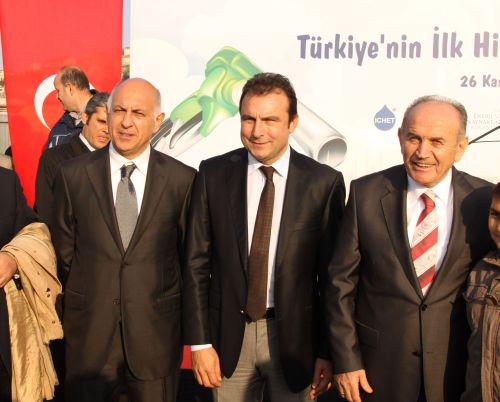 HYUNDAI ix35 FUEL CELL, TÜRKİYE’DE YOLLARA ÇIKAN İLK HİDROJENLİ ARAÇ OLDU