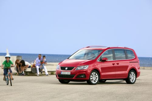 Ailecek keyifli, konforlu ve güvenli yolculuk: SEAT Alhambra