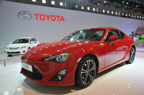 TOYOTA GT86 AUTOSHOW’A ÖZEL  4 BİN EURO İNDİRİMLİ