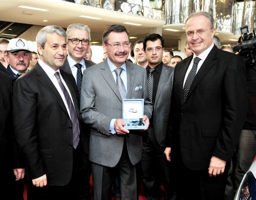 Ankara Büyükşehir Belediyesi’ne En büyük elektrik motorlu araç “Renault Fluence Z.E.” filosu teslim edildi.