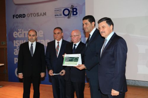 Ford Otosan ve OİB Eğitim Vakfı işbirliğiyle gerçekleştirilen “Arka Pencere Projesi” yeşil bina sertifikası getirdi