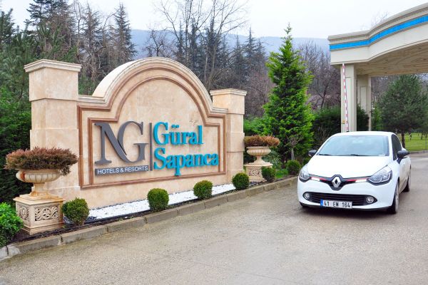 NG Güral Sapanca misafirleri yeni Renault modellerini muhteşem doğada test etti