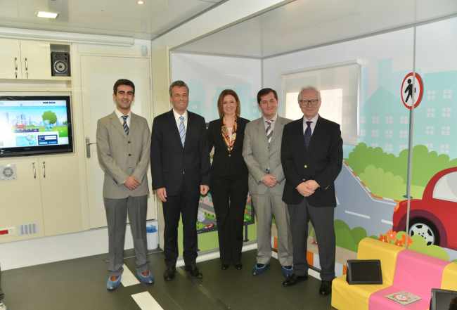 Mercedes-Benz Türk çocuklara trafik eğitimi vermek üzere yola çıkıyor…