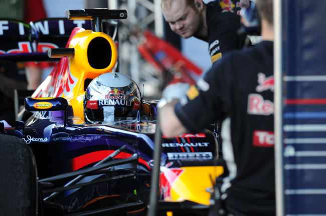 RENAULT VE ALAIN PROST ORTAKLIKLARINI UZATIYOR