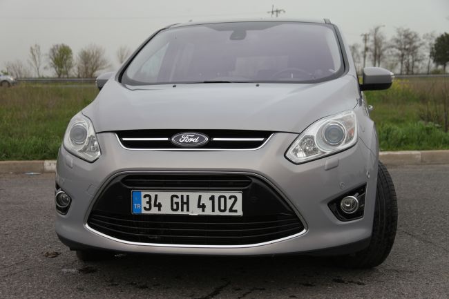 Yeni Ford C-Max ile Konforu Ekonomi ve Performansı Bir Arada Yaşayın