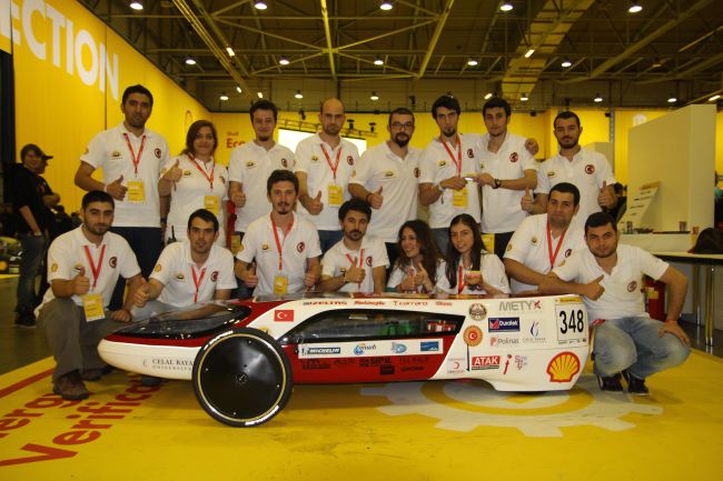 CELAL BAYAR ÖĞRENCİLERİNDEN BÜYÜK BAŞARI