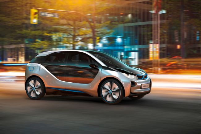 BMW, ConnectedDrive Teknolojisiyle Geleceğe Hazırlanıyor!