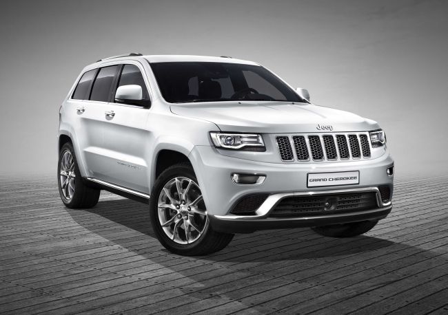 Jeep Grand Cherokee Yenilenen Yüzüyle Türkiye’de!