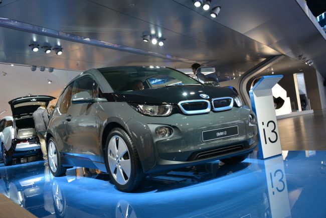 Elektrikli BMW i3, Fuar Standında 9 Bin Km’yi Aşkın Yol Katedecek!