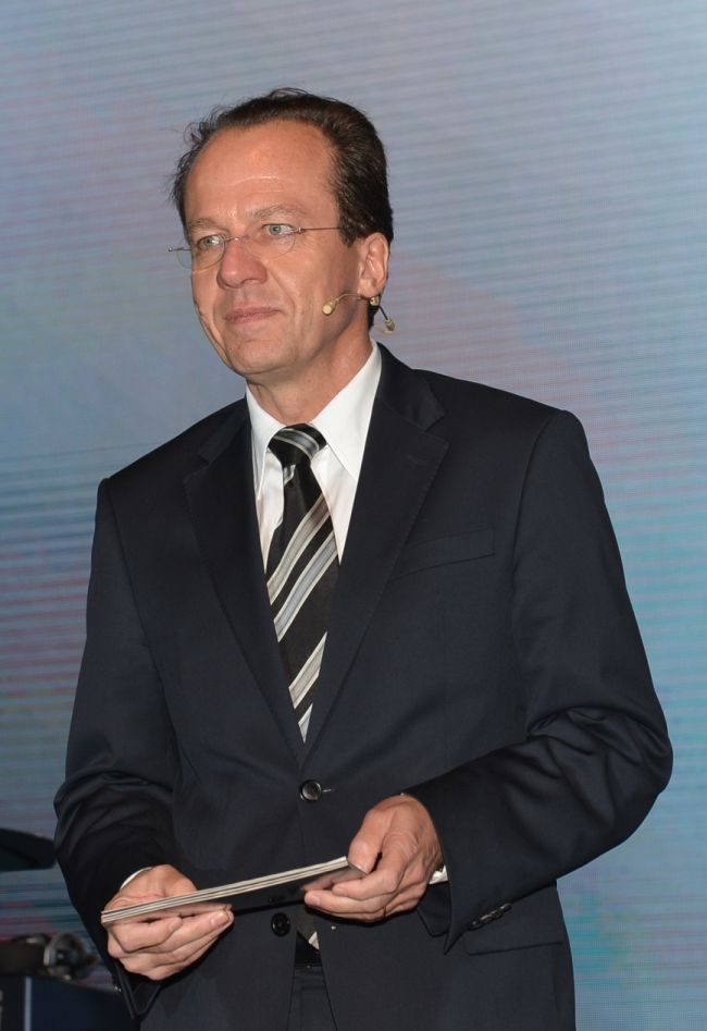 “Mercedes-Benz Türk Teknisyen Olimpiyatları” 10. Yıl Ödüllerini Törenle Verdi