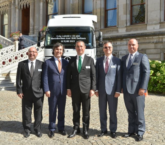 Mercedes-Benz Türk Eyüp Lojistik’e 150 adet Axor 1840 Teslim Etti