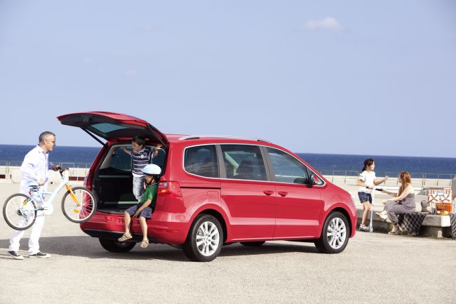 Aile boyu güvenli ve keyifli  yolculuk: SEAT Alhambra
