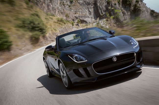 Jaguar’ın coupe modeli F-Type,  Altın Direksiyon Ödülü’nü kazandı.