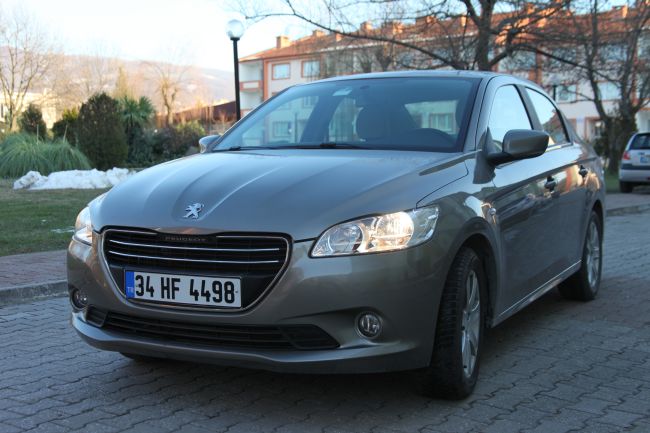 Peugeot 301 ACTİVE 1.6 HDi; Modern Tasarımı ve Ekonomisiyle Ön Plana Çıkıyor