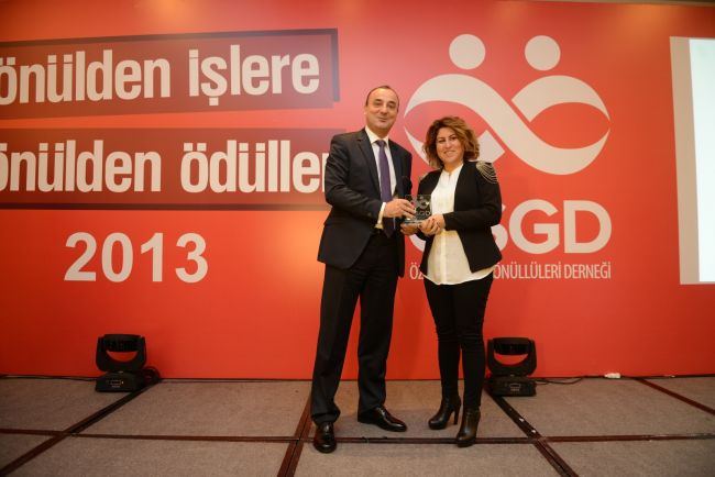 “Peugeot ile Engelsiz Yaşam”a  En Başarılı Gönüllülük Projesi Ödülü!