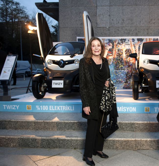 33. İSTANBUL FİLM FESTİVALİ RENAULT İLE “MOTOR” DİYOR..