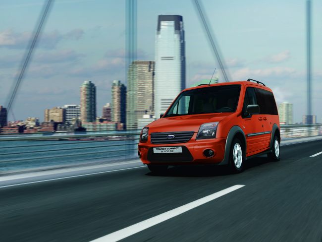 Ford Yetkili Servisleri’nde “Yaşının 4 Katı İndirim” kampanyası yıl sonuna kadar devam ediyor