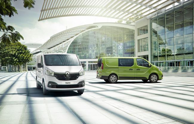 AVRUPA’NIN HAFİF TİCARİ ARAÇ LİDERİ RENAULT, YENİ TRAFIC MODELİNİ YENİLİYOR