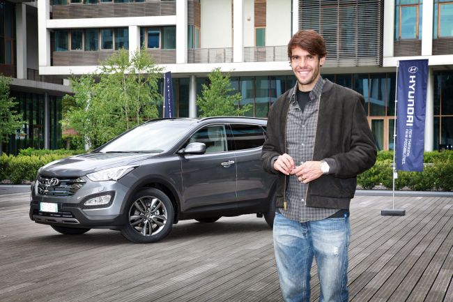 HYUNDAI’DEN MARKA ELÇİSİ  RICARDO KAKÁ’YA YENİ SANTA FE