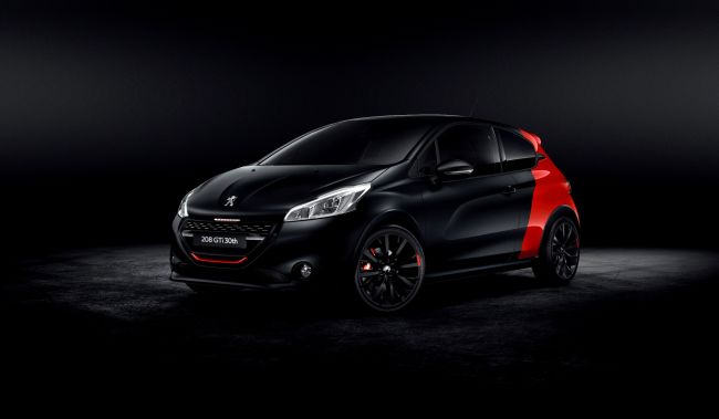 Peugeot Sport imzalı GTi’lerin en iddialısı : 208 GTi 30. Yıl 