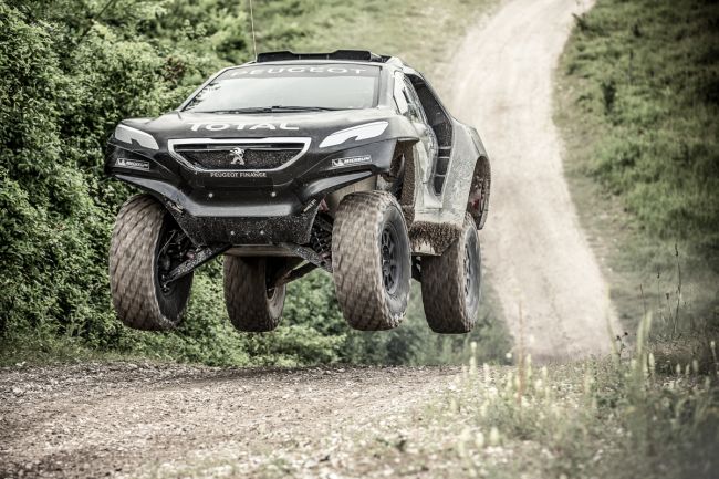 Peugeot 2008 DKR’de cesur teknik seçimler yaptı
