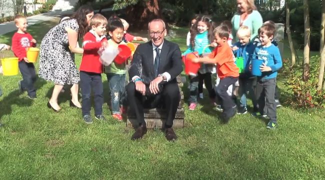 Opel CEO’su Dr. Karl- Thomas Neumann’dan ‘Ice Bucket Challenge’a Destek