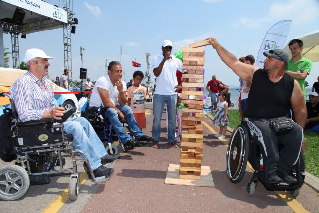 “Peugeot ile Engelsiz Yaşam” projesine Felis Ödülü Verildi