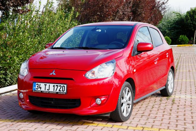 Mitsubishi Space Star 1.2 CVT invite Testi